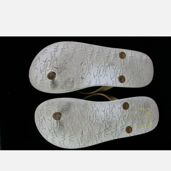 Miss Trish Ssize 5.5 Uk3 Euro 36 Thong Flip Flops Chains Gold Lock. - Picture 9 of 9